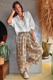 Annie 1972 Shirring Pleat Barrel Pant Caffe Latte