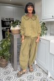 Annie Cushion Cotton Cuff Barrel Pant Deep Olive Pre order 2 weeks