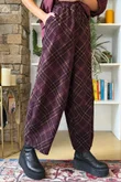 Arbi Needlecord Tartan Barrel Pant Fig