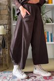 Bateau Needlecord 7/8 Barrel Culotte Pant Coffee Bean