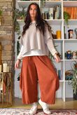 Bateau Needlecord 7/8 Barrel Culotte Pant Rust