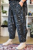 Bateau Needlecord Leopard Quirky Tapered Barrel Pant Charcoal