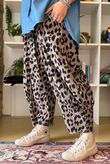 Bateau Needlecord Leopard Quirky Tapered Barrel Pant Mocha
