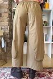 Bennie Quirky Barrel Pant Deep Olive