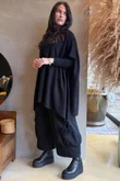 Iggy Boat Neck Tassle Blanket Knit Black