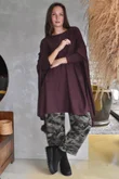Iggy Boat Neck Tassle Blanket Knit Maroon