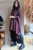 Iggy Boat Neck Tassle Blanket Knit Maroon