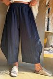 Kingsley Herringbone Scuba 7/8 Barrel Pant Navy