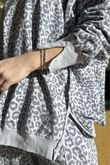 Lagen Leopard Chill Sweatshirt Smoke & Storm