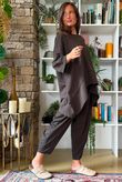 Lock Panel Dip Side Sweatshirt Coffee Bean