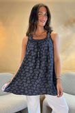 Made in Italy Daisy Crochet Cami Navy /8 = ~