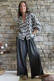 Rustic Nature Bubble Cotton Split Kick Pant Washed Charcoal