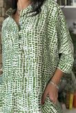 Vince Pebble Spot Batwing Nero Blouse Rio Green