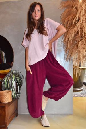 Arbi Needlecord Relaxed Barrel Pant Burgundy
