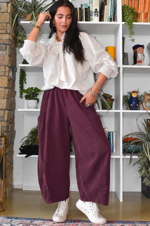 Arbi Needlecord Relaxed Barrel Pant Fig