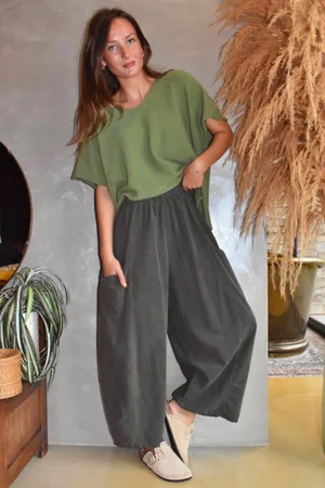 Arbi Needlecord Relaxed Barrel Pant Khaki