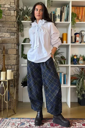 Arbi Needlecord Tartan Barrel Pant Navy