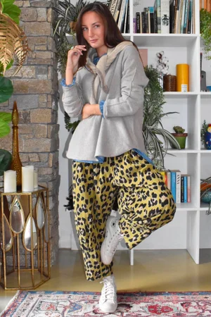 Bateau Needlecord Leopard Quirky Tapered Barrel Pant Mucky Olive