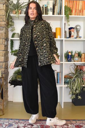 Bateau Needlecord Leopard Shacket Dark Khaki