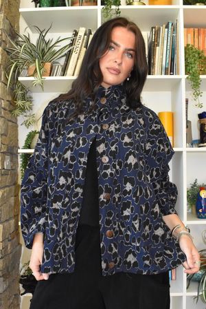 Bateau Needlecord Leopard Shacket Navy