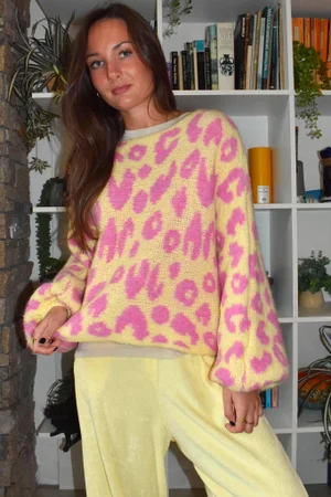 Big Softie Leopard Roo Knit Yellow & Peony