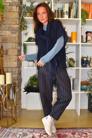 Burlington Stretch Carrot Leg Trouser Navy