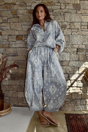 Hush Pillow Cotton Bandana B Classic Barrel Pant Cloud Grey
