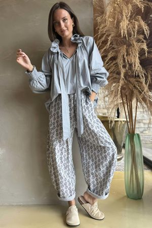 Indira Classic Barrel Pant Smoke & Storm