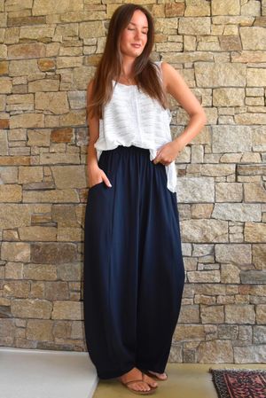 Jo Jo Bloom Barrel Pant Navy