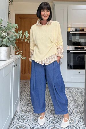 Juno Soft Stretch Pleat Barrel Jean Mid 