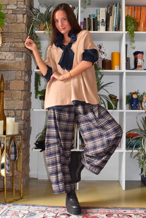 Keaton Plaid Tuck Barrel Pant Navy