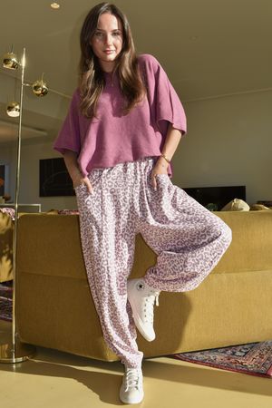 Lagen Leopard Shelby Barrel Pant Rose & Plum