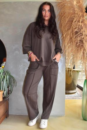 Lagen Panel Tapered Leg Trouser Chocolate