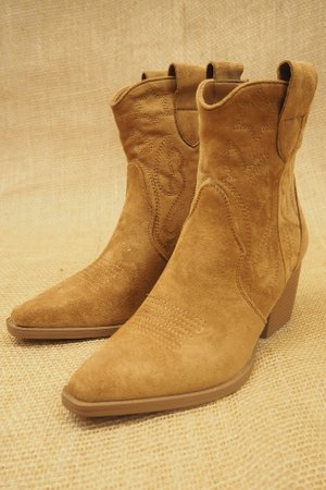 Laundry B Carrie Suedette Boot Chestnut *