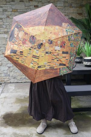 Laundry B Compact Umbrella The Kiss