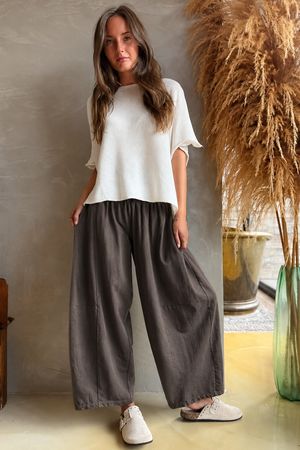 Lock Shirring Barrel Pant Coffee Bean
