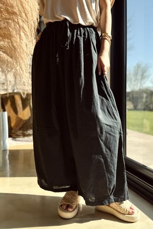 Made in Italy Darra Barrel Leg Pant Black