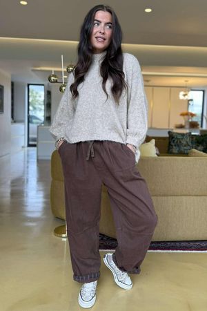 Mercer Soft Twill Barrel Leg Pant Chocolate /0/3**