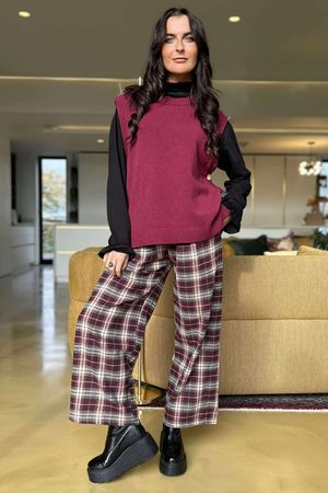 Meridith Button Side Knit Burgundy /23=