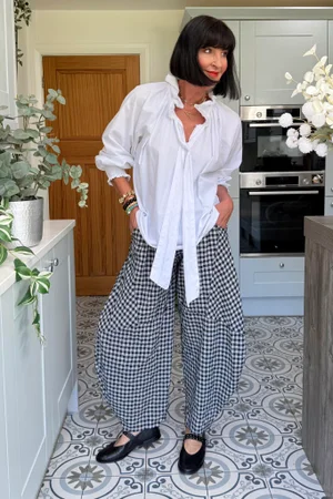 Nonni Gingham Classic Barrel Pant Black /6/20 Pre order 8 days 