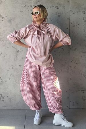 Nonni Gingham Classic Barrel Pant Deep Rose p