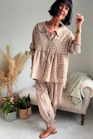 Nonni Gingham Peter Pan Smock Blouse Hazelnut