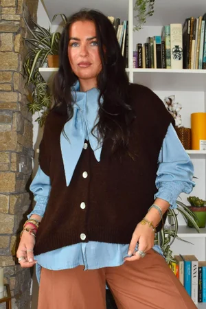 Oliver Knit Waistcoat Chocolate