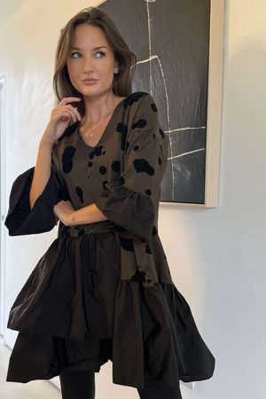 Oscar Petra Rue Dress Earth /16