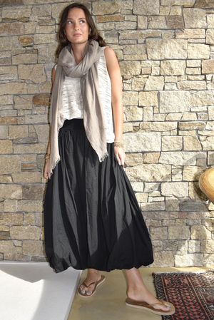 Paloma Bubble Hem Midi Skirt Black - 