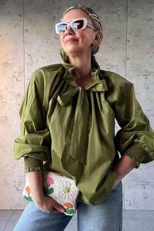 Paloma Tela Poet Blouse Deep Olive