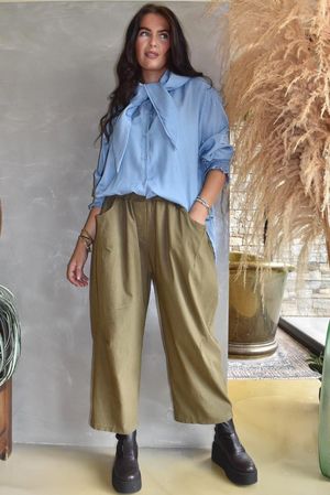 Pin Stripe Bennie Magic 7/8 Dart Barrel Pant Deep Olive
