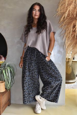 Sa Caleta Needlecord Leopard Barrel Pant Slate