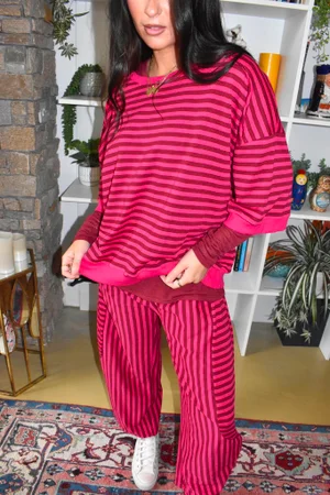 Sunday Morning Relaxed Sweatshirt Burgundy & Carmine