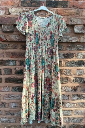 Tapestry Print Sheering Midi Dress Multi